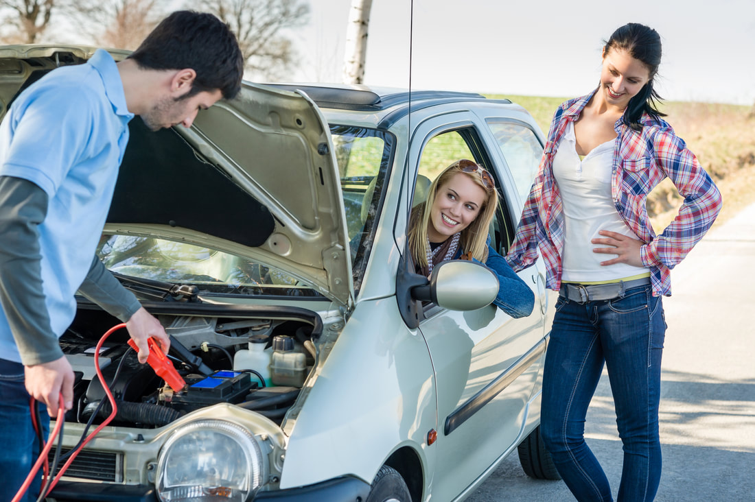 man jump start battery